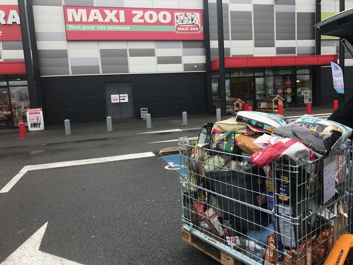 Nouvelle collecte nourritures chiens/chats 18.02