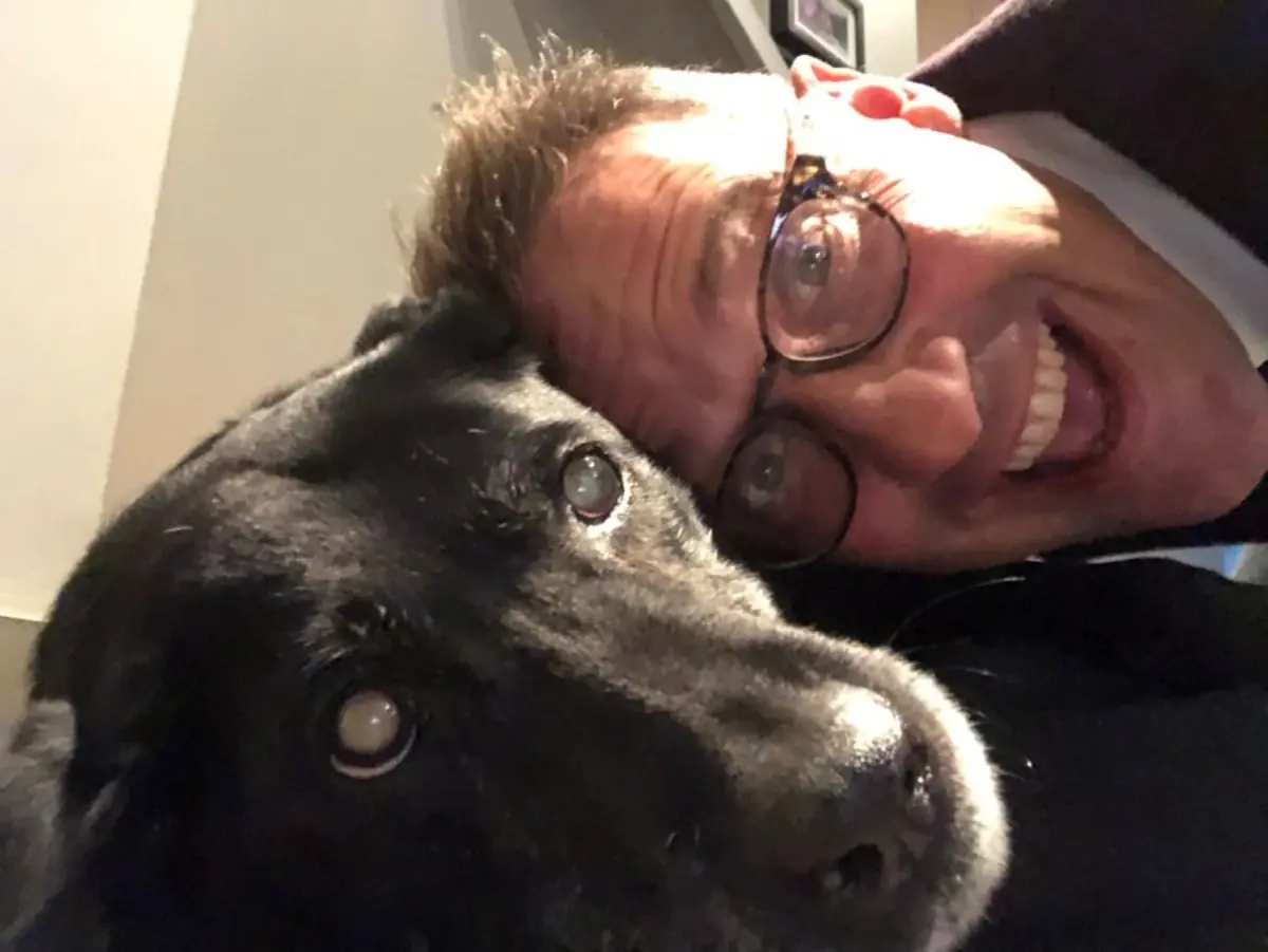 Julien Courbet, un fan de chien noir