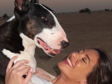 Cette influenceuse a du coeur et rentre à Dubaï exprès pour retrouver ses animaux de compagnie