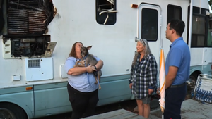 Un chien sauve une mère et sa fille d’un incendie : "on était à 30 secondes de la tragédie" (vidéo)