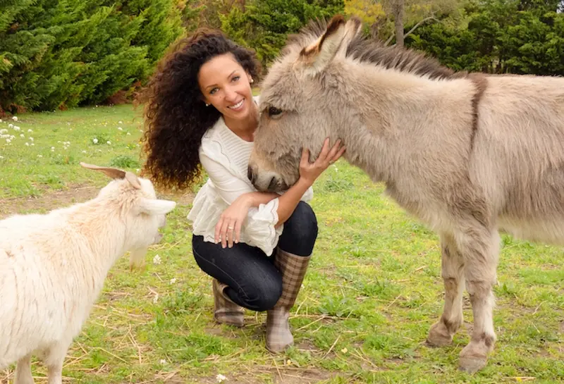 Emmanuelle Rivassoux son message avant les départs en vacances